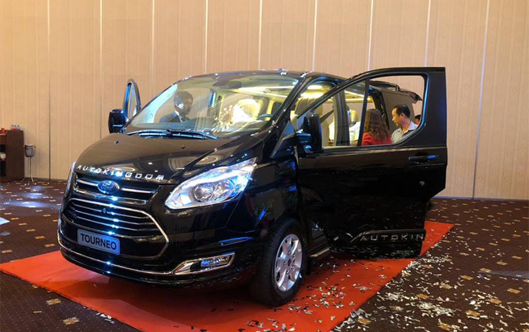 ford tourneo 4